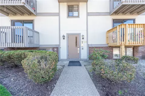 505 Hunters Path Rd #23, Bridgeville, PA 15017