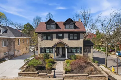 1123 Cochran Rd, Pittsburgh, PA 15243