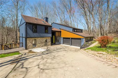 2635 Woodmont Ln, Wexford, PA 15090