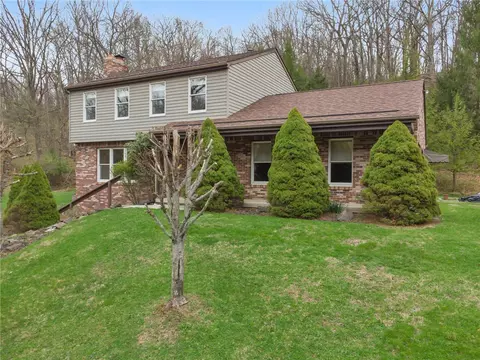 1249 Camp Nancy Rd, Apollo, PA 15613