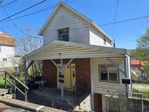 708 Lookout Ave, Charleroi, PA 15022