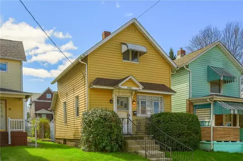 806 12 Harrison St, New Castle, PA 16101