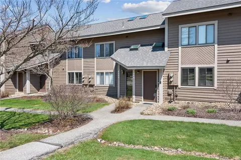 1223 Veech Ln, Hidden Valley, PA 15502
