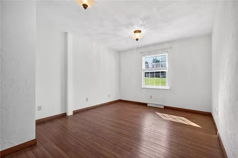 Bedroom - 110 Spring Dr, Apollo, PA 15613 photo 1 of 8