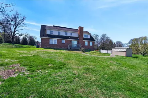 Exterior - 110 Spring Dr, Apollo, PA 15613 photo 5 of 8