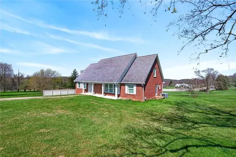 Exterior - 110 Spring Dr, Apollo, PA 15613 photo 7 of 8