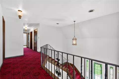 Entry Way - 110 Spring Dr, Apollo, PA 15613 photo 5 of 6