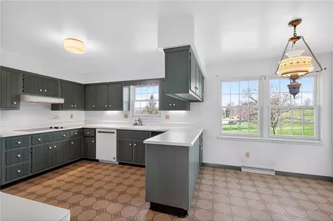 Kitchen - 110 Spring Dr, Apollo, PA 15613 photo 5 of 7