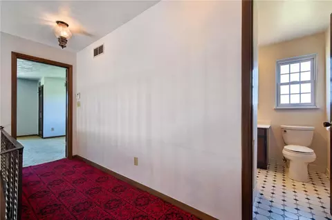 Entry Way - 110 Spring Dr, Apollo, PA 15613 photo 4 of 6