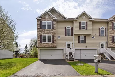 525 Ten Point Ln, Cranberry Township, PA 16066