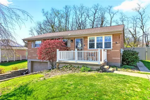 48 W Glennis Dr, Greensburg, PA 15601