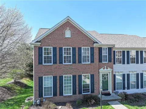 5020 Foxwood Ct, Gibsonia, PA 15044