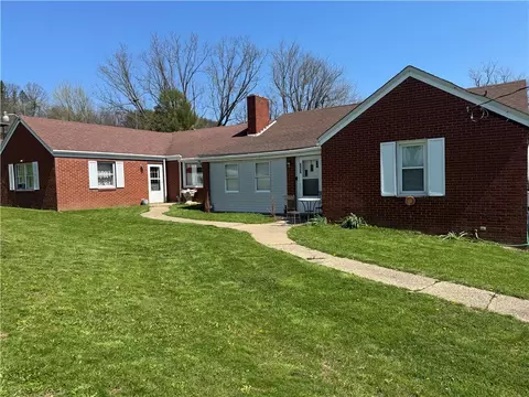 626 Mckee Rd, Washington, PA 15301