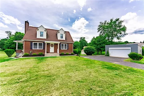 4515 Tuscarawas Rd, Beaver, PA 15009