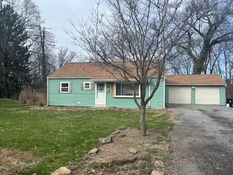 38 Hemlock St, Beaver, PA 15009