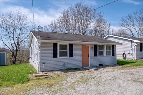 249 Washington Rd #3, Waynesburg, PA 15370