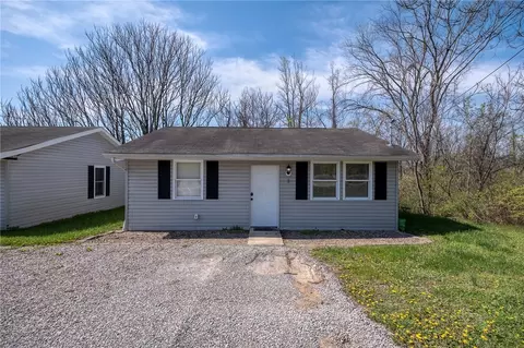 249 Washington Rd #5, Waynesburg, PA 15370