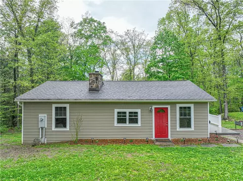 341 Taylor Rd, Confluence, PA 15424