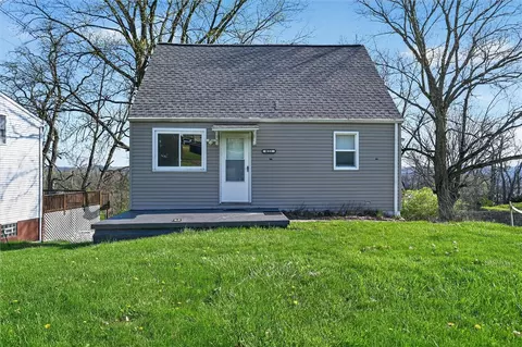 622 Ascension Dr, West Mifflin, PA 15122