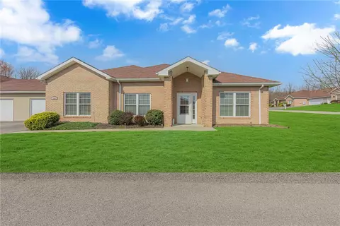 1205 Seminole Cir, Beaver Falls, PA 15010
