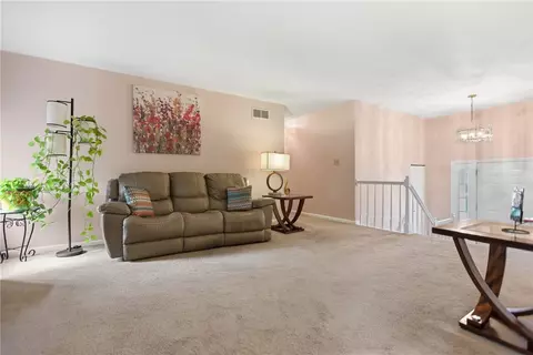 306 Covington Ct, Seven Fields, PA 16046 photo 7