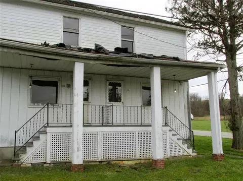 Exterior - 376 Penn Ave, Everson, PA 15631 photo 3 of 7