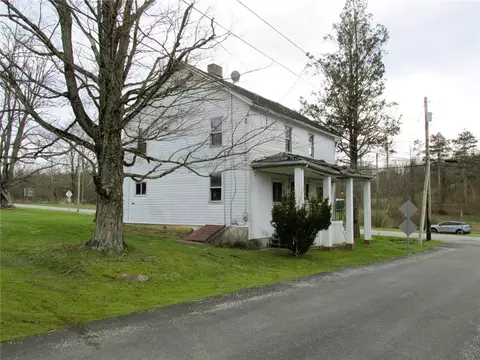 Exterior - 376 Penn Ave, Everson, PA 15631 photo 5 of 7