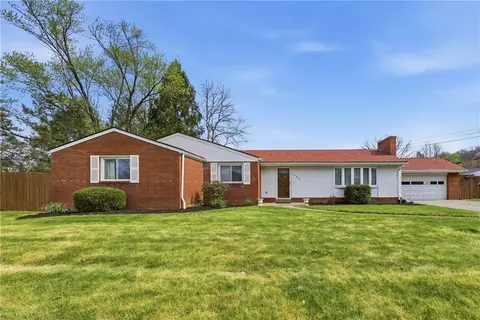 705 Willruth Dr, Allison Park, PA 15101