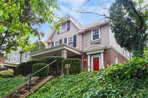 203 Elysian St, Pittsburgh, PA 15206
