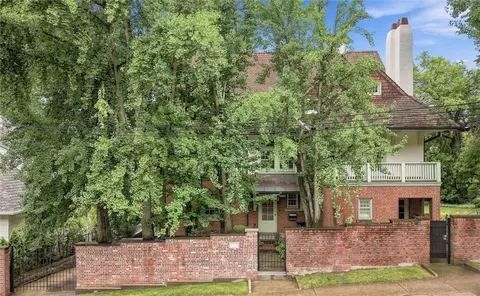 4352 Centre, Pittsburgh, PA 15213