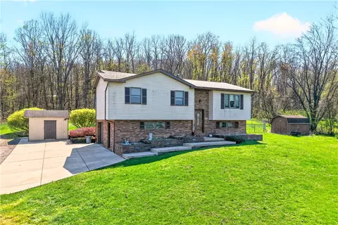 24 Sevich Aly, Monongahela, PA 15063