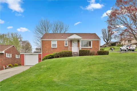 152 Valley Ave, Monongahela, PA 15063