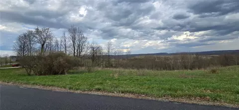 148 Terrapin Dr, Windber, PA 15963