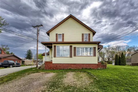 919 Lloyd Ave, Latrobe, PA 15650
