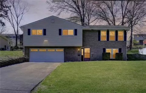 6038 Dalmation Dr, Bethel Park, PA 15102