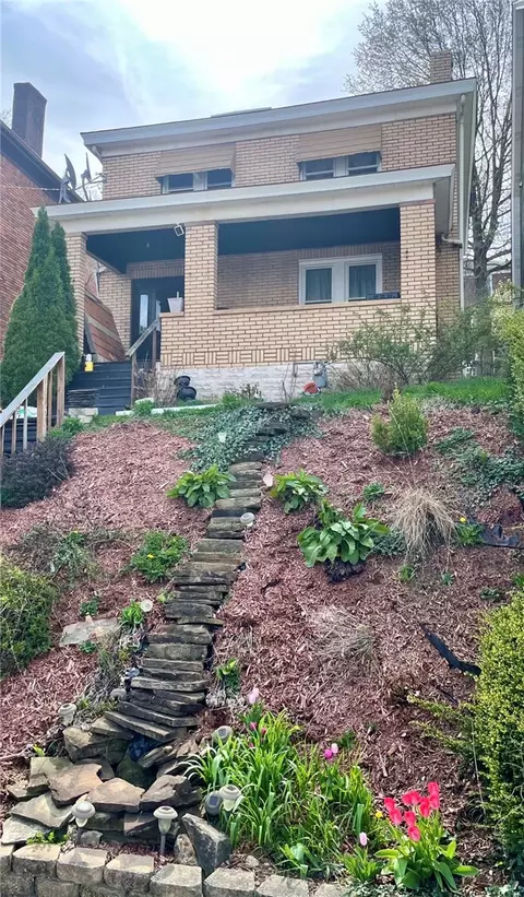 1735 Broadway Ave, Pittsburgh, PA 15216