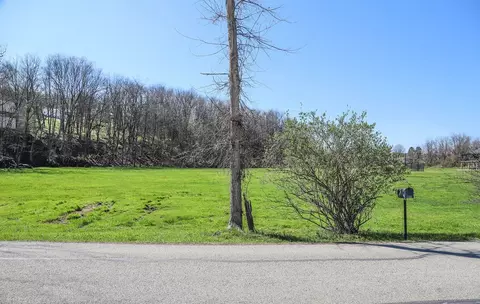 975 Weirich Ave, Washington, PA 15301