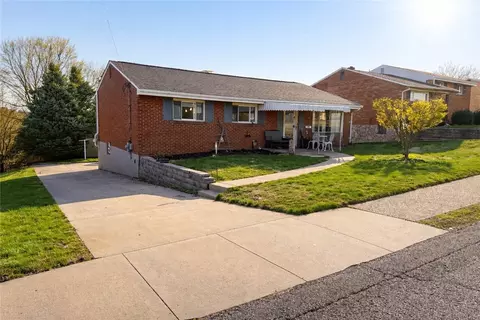 1110 Portsmouth Dr, Mckeesport, PA 15133