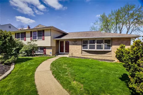 1768 Taper Dr, Pittsburgh, PA 15241