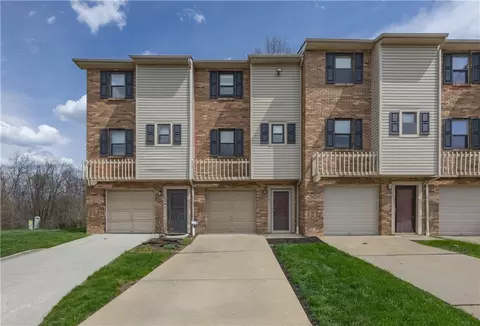 127 Forest Dr, Seven Fields, PA 16046