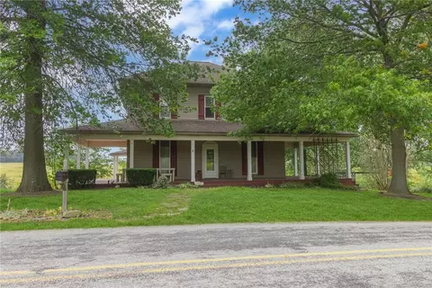 1897 Houston Rd, Enon Valley, PA 16120