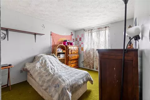 Bedroom - 1781 Ivanhoe Dr, Irwin, PA 15642 photo 5 of 7