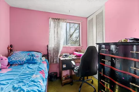 Bedroom - 1781 Ivanhoe Dr, Irwin, PA 15642 photo 4 of 7