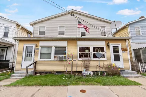 223-225 Richard St, Ellwood City, PA 16117