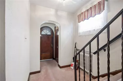 Entry Way - 456 3rd St, Clairton, PA 15025 photo 2 of 6