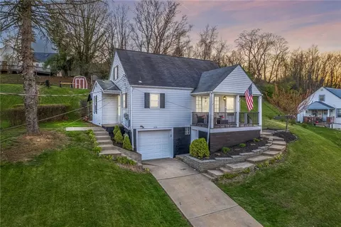 3130 Ridgeway Dr, South Park, PA 15129