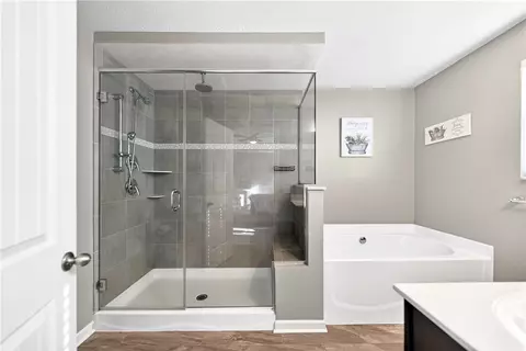 Bath - 6459 Lindsey Ln, Export, PA 15632 photo 1 of 7