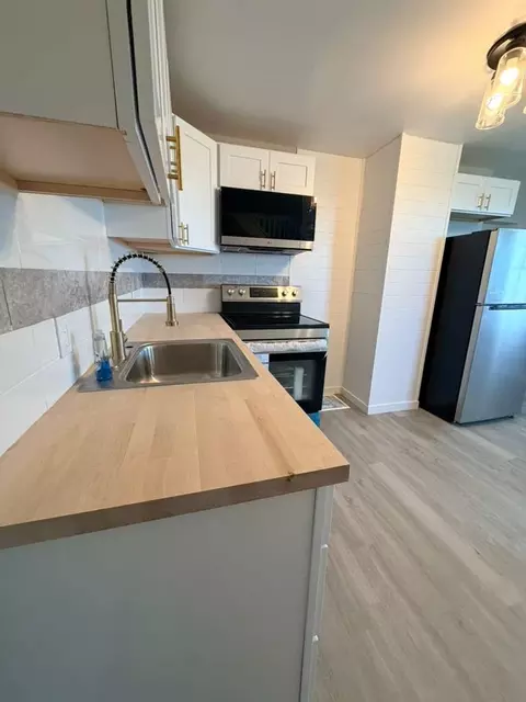 Kitchen - 606 Devlin St, Gallitzin, PA 16641 photo 3 of 3
