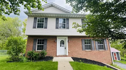 104 Whitetail Dr, Beaver Falls, PA 15010