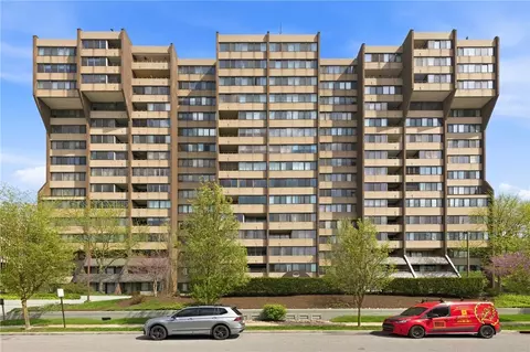 750 Washington Rd #207, Pittsburgh, PA 15228